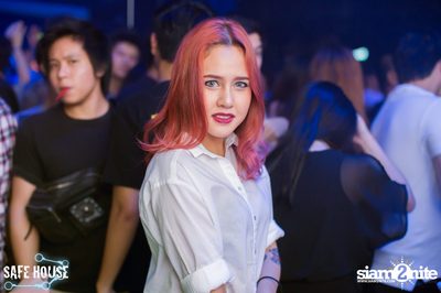 AE Tubbies pres. Single Light - Blacklight Neon Party — photo 80