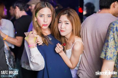 AE Tubbies pres. Single Light - Blacklight Neon Party — photo 83