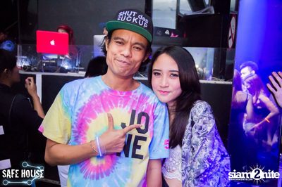 AE Tubbies pres. Single Light - Blacklight Neon Party — photo 30