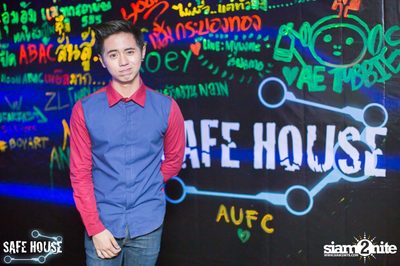 AE Tubbies pres. Single Light - Blacklight Neon Party — photo 45