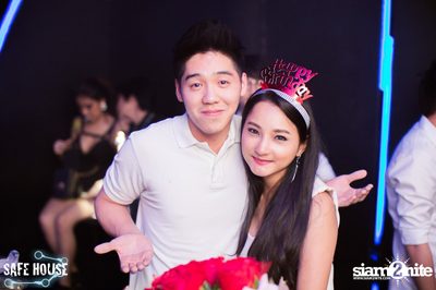 AE Tubbies pres. Single Light - Blacklight Neon Party — photo 90