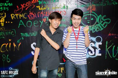 AE Tubbies pres. Single Light - Blacklight Neon Party — photo 19