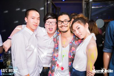 AE Tubbies pres. Single Light - Blacklight Neon Party — photo 107
