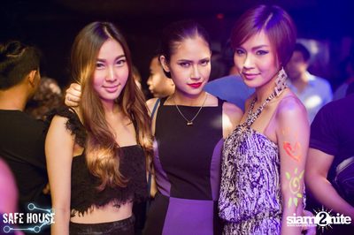 AE Tubbies pres. Single Light - Blacklight Neon Party — photo 51