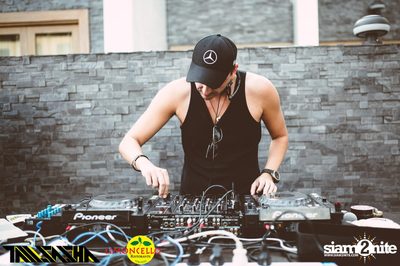 WET POOL PARTY IS BACK with Tall Sasha Vol II — photo 158
