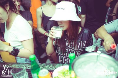 YOUNG & HUNGRY pres. HOOD PARADISE — photo 73