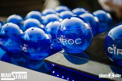 GET PHYSICAL Pool & Art Party — photo 4