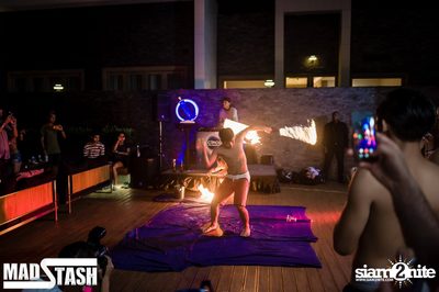GET PHYSICAL Pool & Art Party — photo 138