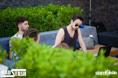 GET PHYSICAL Pool & Art Party — photo 61