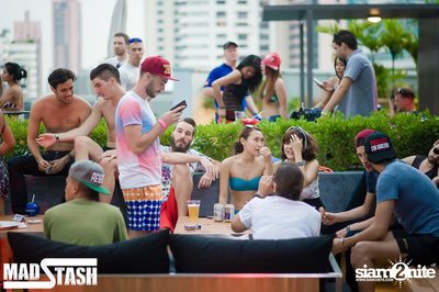GET PHYSICAL Pool & Art Party — photo 104