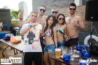 GET PHYSICAL Pool & Art Party — photo 73