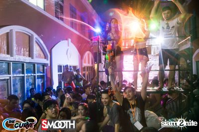 The Curve & smootH pres Wet and Wild Foam Party — photo 73
