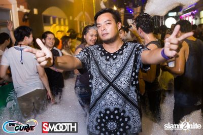 The Curve & smootH pres Wet and Wild Foam Party — photo 13