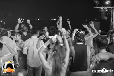 Drink Dive Duck - Bikini Pool Party 2015 at A-ONE HOTEL — photo 135