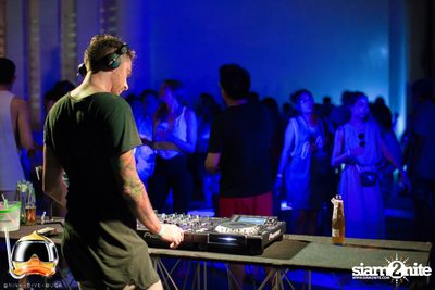 Drink Dive Duck - Bikini Pool Party 2015 at A-ONE HOTEL — photo 94