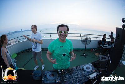 Drink Dive Duck - Bikini Pool Party 2015 at A-ONE HOTEL — photo 23