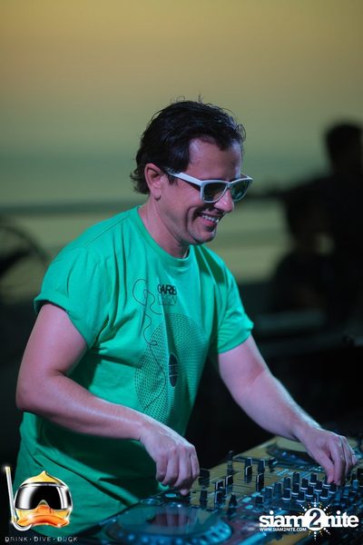 Drink Dive Duck - Bikini Pool Party 2015 at A-ONE HOTEL — photo 34