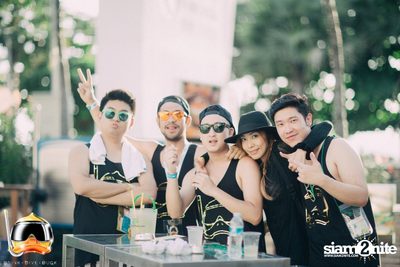 Drink Dive Duck - Bikini Pool Party 2015 (Album 1) — photo 45
