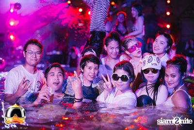 Drink Dive Duck - Bikini Pool Party 2015 (Album 1) — photo 110