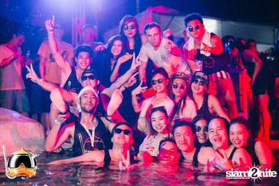 Drink Dive Duck - Bikini Pool Party 2015 (Album 1) — photo 119