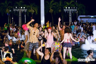 Drink Dive Duck - Bikini Pool Party 2015 (Album 2) — photo 244