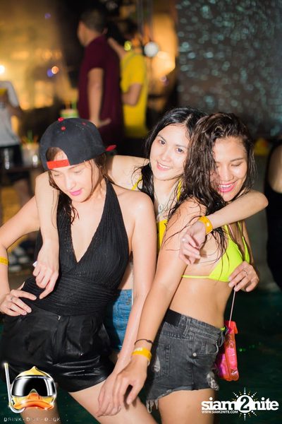 Drink Dive Duck - Bikini Pool Party 2015 (Album 2) — photo 273