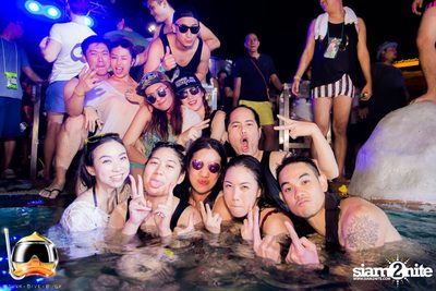 Drink Dive Duck - Bikini Pool Party 2015 (Album 2) — photo 186