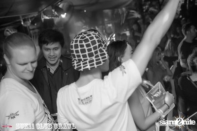 SUK 11 CLUB CRAWL — photo 250