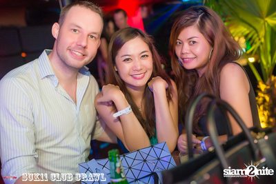 SUK 11 CLUB CRAWL — photo 213