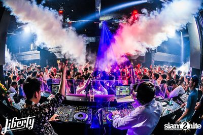 Opening Party at Liberty Club, Sukhumvit Soi 55 — photo 143