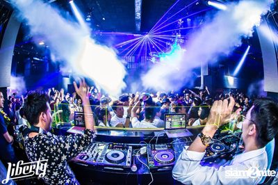 Opening Party at Liberty Club, Sukhumvit Soi 55 — photo 183