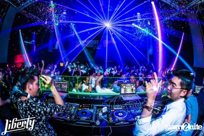 Opening Party at Liberty Club, Sukhumvit Soi 55 — photo 185