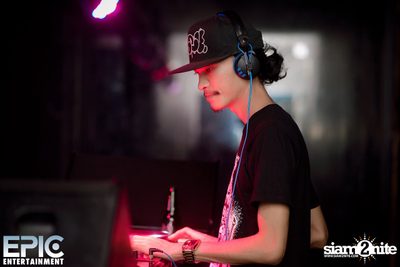 PARIS BLOHM Live at Levels Club, Sukhumvit Soi 11 — photo 10