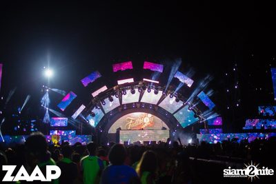 Sangsom pres. Fullmoon Party (Album 1 of 2) at Asiatique — photo 8
