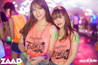 Sangsom pres. Fullmoon Party (Album 1 of 2) at Asiatique — photo 54