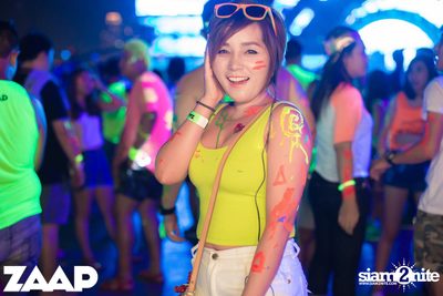 Sangsom pres. Fullmoon Party (Album 1 of 2) at Asiatique — photo 138
