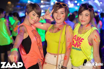Sangsom pres. Fullmoon Party (Album 1 of 2) at Asiatique — photo 140