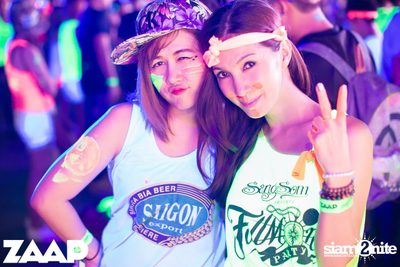 Sangsom pres. Fullmoon Party (Album 1 of 2) at Asiatique — photo 222