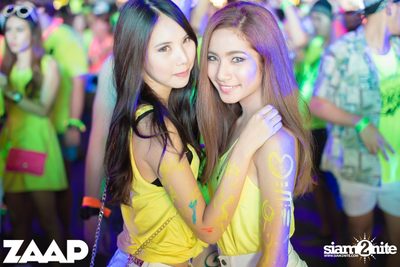 Sangsom pres. Fullmoon Party (Album 1 of 2) at Asiatique — photo 224
