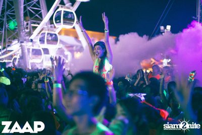 Sangsom pres. Fullmoon Party (Album 1 of 2) at Asiatique — photo 367