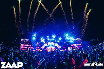 Sangsom pres. Fullmoon Party (Album 1 of 2) at Asiatique — photo 386