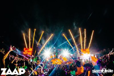Sangsom pres. Fullmoon Party (Album 1 of 2) at Asiatique — photo 393