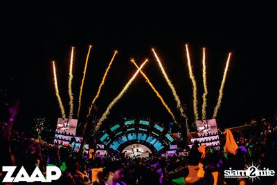 Sangsom pres. Fullmoon Party (Album 1 of 2) at Asiatique — photo 396