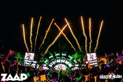 Sangsom pres. Fullmoon Party (Album 1 of 2) at Asiatique — photo 397
