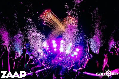 Sangsom pres. Fullmoon Party (Album 1 of 2) at Asiatique — photo 451
