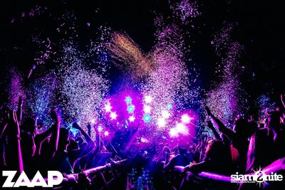 Sangsom pres. Fullmoon Party (Album 1 of 2) at Asiatique — photo 454