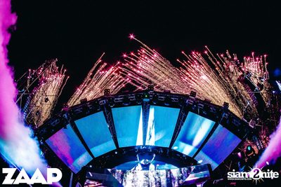 Sangsom pres. Fullmoon Party (Album 1 of 2) at Asiatique — photo 459