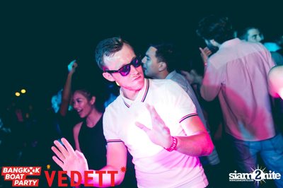 Vedett pres. Bangkok Boat Party on Chao Praya River — photo 24