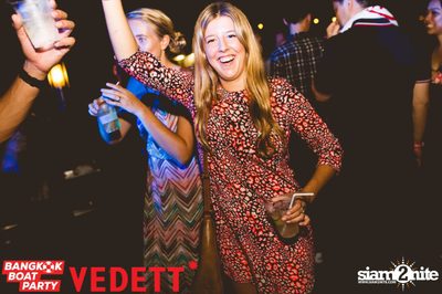 Vedett pres. Bangkok Boat Party on Chao Praya River — photo 27