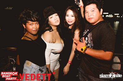 Vedett pres. Bangkok Boat Party on Chao Praya River — photo 30
